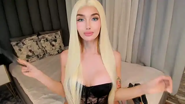 EmeraldGreyson online show from 21, 2, 2026