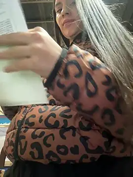 Isabella21  online show from 13, 1, 2026