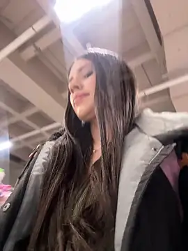 Isabella21  online show from 10, 2, 2026