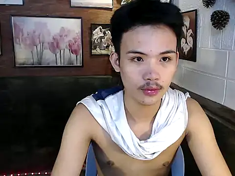 Snapshot of Urasiancumboix chatting on 9, 10, 2025 Urasiancumboix online show from 9, 10, 2025