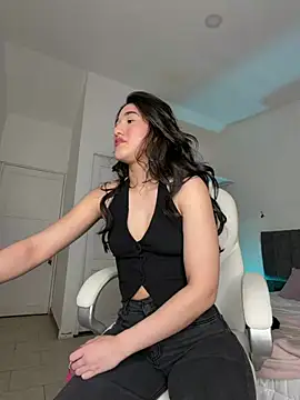 Snapshot of julieta_jhonss chatting on 12, 6, 2026 julieta jhonss online show from 12, 6, 2026