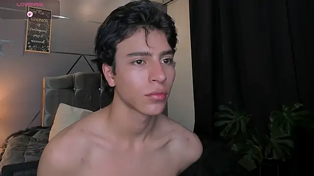 Christopher 77 online show from 6, 11, 2025