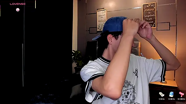 Christopher 77 online show from 8, 10, 2025