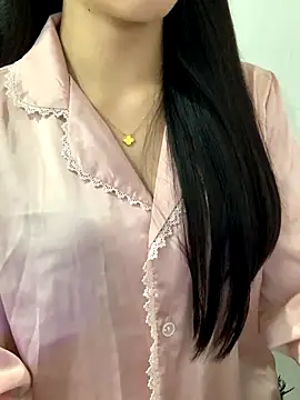 Snapshot of JennyQueen18 chatting on 20, 11, 2025 JennyQueen18 online show from 20, 11, 2025