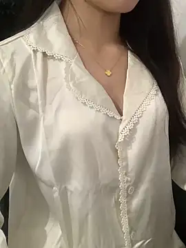 Snapshot of JennyQueen18 chatting on 15, 10, 2025 JennyQueen18 online show from 15, 10, 2025