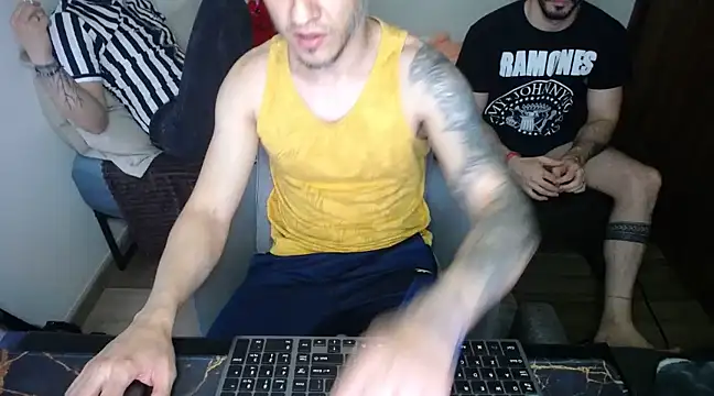 bossking017 online show from 7, 3, 2025