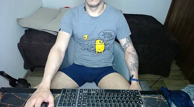 bossking017 online show from 26, 2, 2025