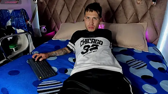 Thonixxx mr online show from 20, 4, 2026