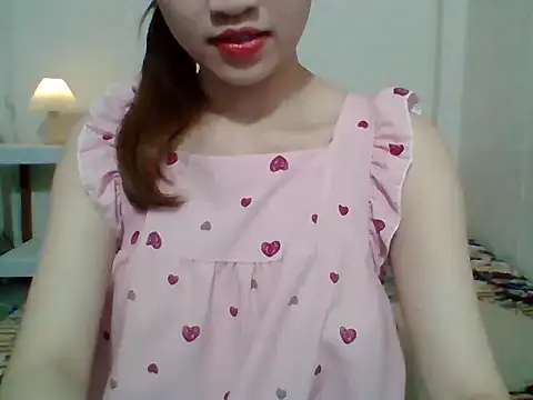 Snapshot of __Donna__ chatting on 20, 9, 2025 Donna online show from 20, 9, 2025