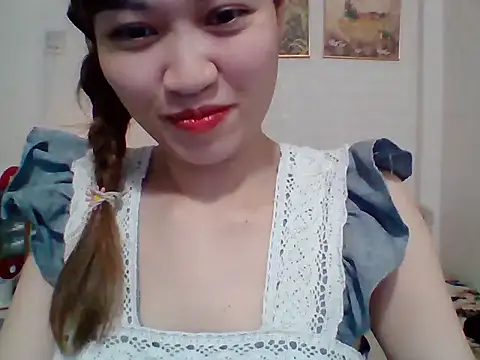 Snapshot of __Donna__ chatting on 9, 10, 2025 Donna online show from 9, 10, 2025