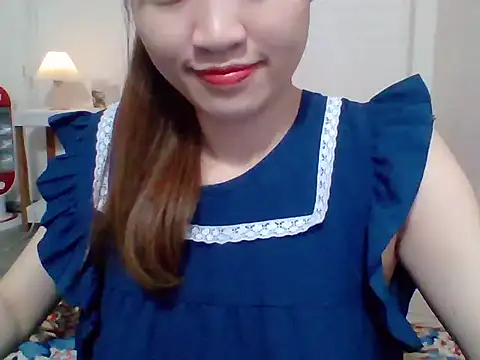 Snapshot of __Donna__ chatting on 12, 10, 2025 Donna online show from 12, 10, 2025