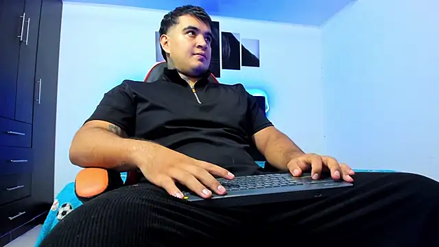 thiago  cp01 online show from 25, 2, 2026