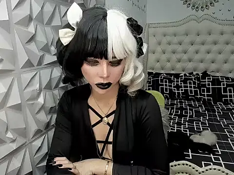 janecomander online show from 15, 4, 2026