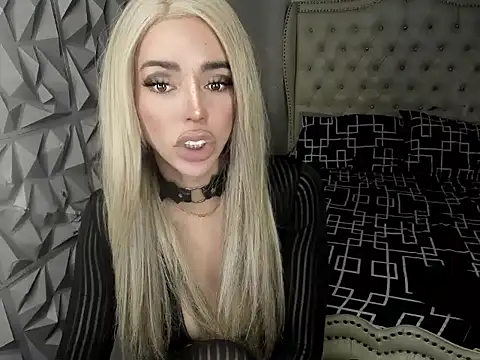 Snapshot of janecomander chatting on 13, 7, 2026 janecomander online show from 13, 7, 2026