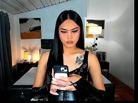 CallaWang online show from 1, 12, 2025