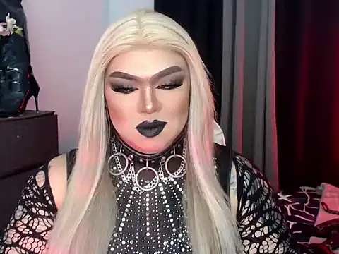 Snapshot of michellevixen922 chatting on 28, 10, 2025 michellevixen922 online show from 28, 10, 2025