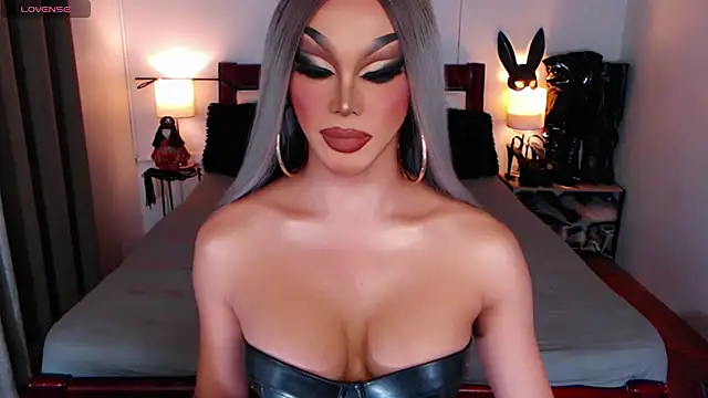 xQueenElektrax online show from 29, 11, 2025