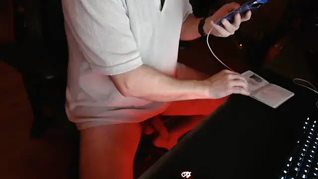 Hairyfred73 online show from 4, 3, 2026