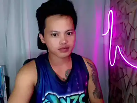 urhotfucker13 online show from 9, 7, 2026