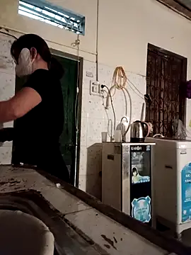 Snapshot of Mizzu-mi chatting on 17, 11, 2025 Mizzu-mi online show from 17, 11, 2025