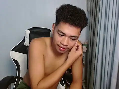 curlyasian njxx online show from 7, 6, 2026