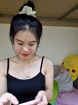 Snapshot of Baby-ladytits2025 chatting on 14, 10, 2025 Baby-ladytits2025 online show from 14, 10, 2025