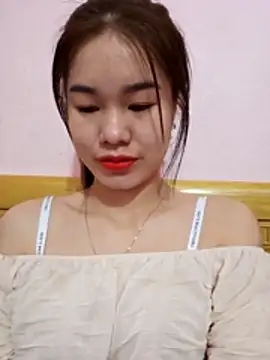 Snapshot of Baby-ladytits2025 chatting on 4, 11, 2025 Baby-ladytits2025 online show from 4, 11, 2025