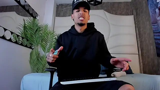 Thiagoferreti online show from 27, 10, 2025