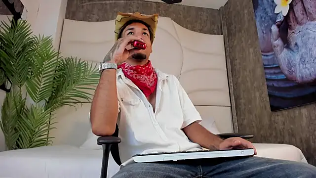 Thiagoferreti online show from 28, 10, 2025