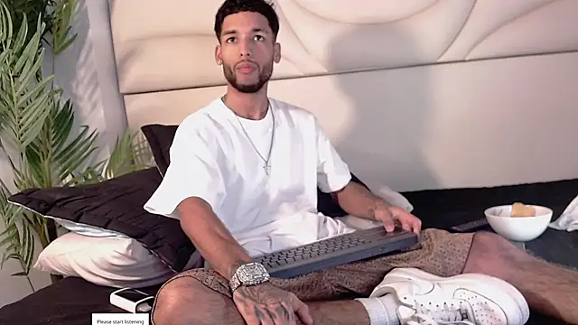 Thiagoferreti online show from 11, 4, 2026