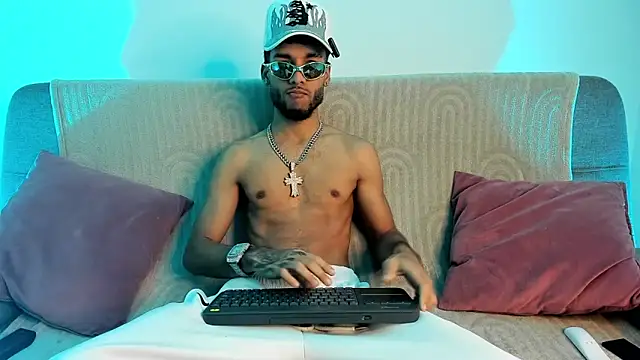 Thiagoferreti online show from 20, 6, 2026
