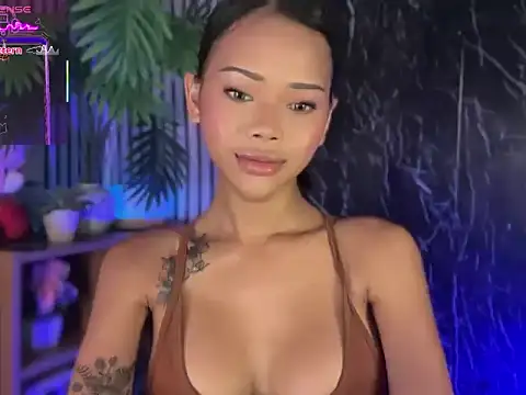 Snapshot of ur_holly_lexie chatting on 28, 6, 2026 ur holly lexie online show from 28, 6, 2026