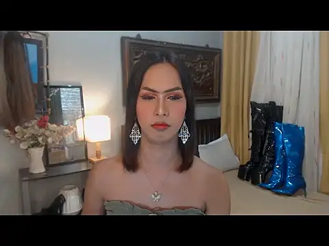 Nathalieheartt online show from 25, 11, 2025