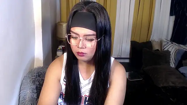 YourSweet-mich online show from 4, 5, 2026