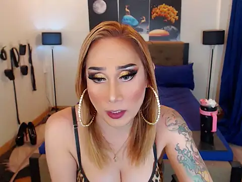 Allysonevanns online show from 14, 9, 2025