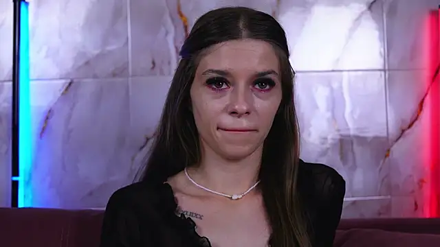 sukie spooky online show from 25, 10, 2025