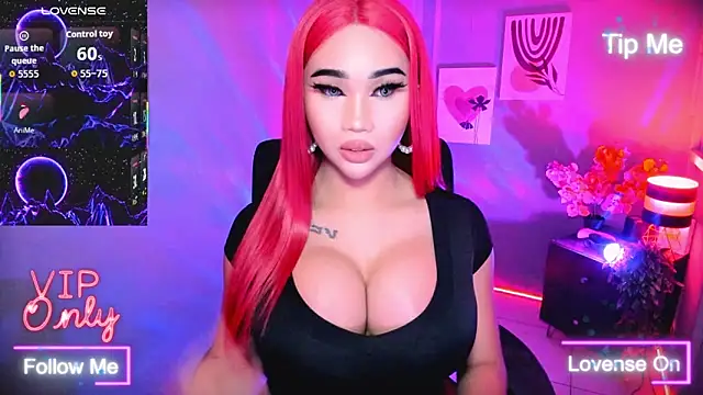 TriciaCumLoader online show from 1, 2, 2026