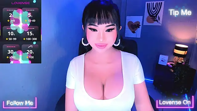 TriciaCumLoader online show from 24, 10, 2025