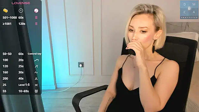 MinaDiamondd online show from 1, 11, 2025