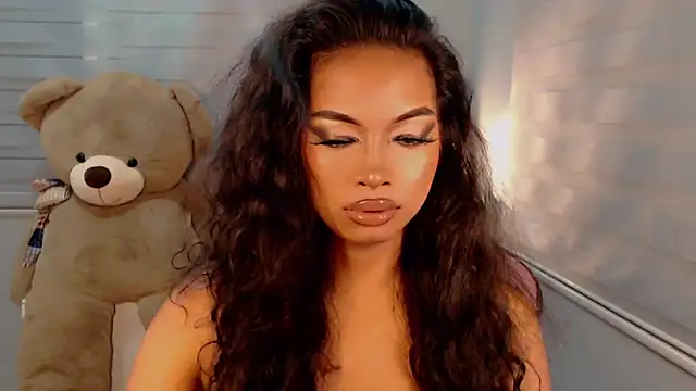KathRouge online show from 16, 10, 2025