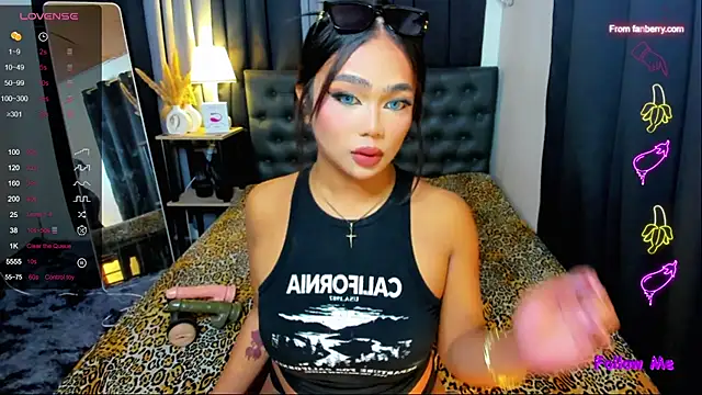 Snapshot of ScarletgraysonX chatting on 25, 9, 2025 ScarletgraysonX online show from 25, 9, 2025