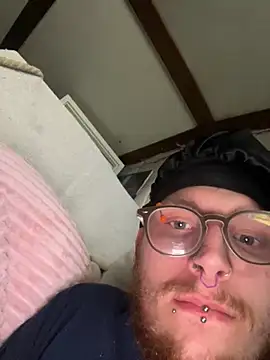 Snapshot of Maddyjolie chatting on 27, 10, 2025 Maddyjolie online show from 27, 10, 2025