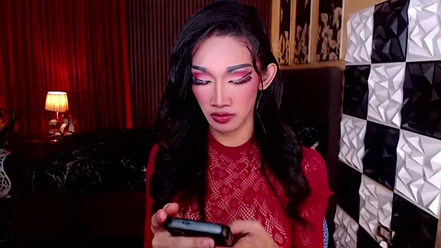 lhexiecollins online show from 13, 4, 2026