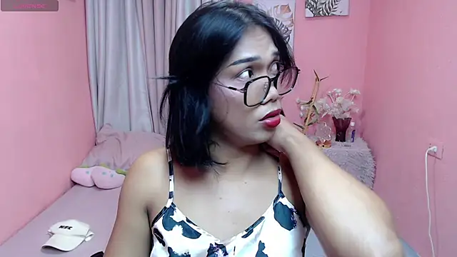 Snapshot of Herbielustts chatting on 27, 7, 2026 Herbielustts online show from 27, 7, 2026