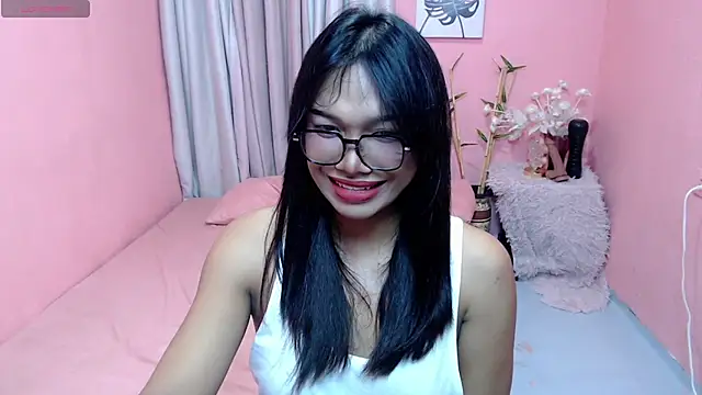 Snapshot of Herbielustts chatting on 17, 7, 2026 Herbielustts online show from 17, 7, 2026