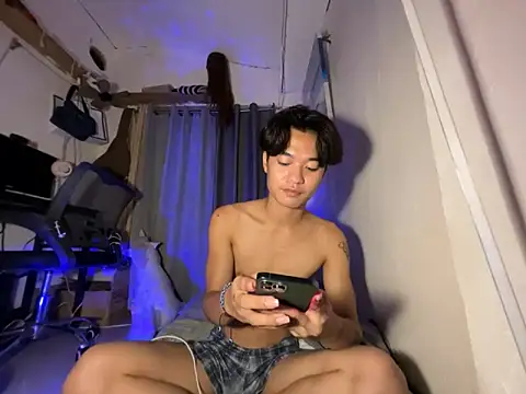 ur little secret online show from 20, 12, 2025