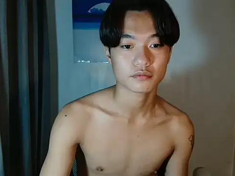 ur little secret online show from 15, 12, 2025