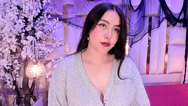 HannaCollins  online show from 17, 11, 2025