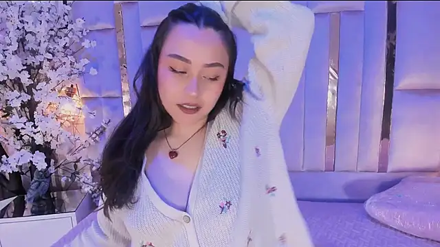 HannaCollins  online show from 21, 12, 2025