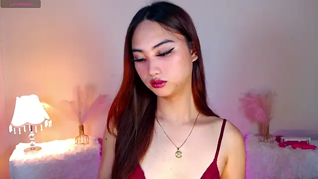 Kiah Wyatt online show from 15, 11, 2025